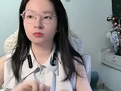 Eeya-36 online show from 03-26-26, 12:44