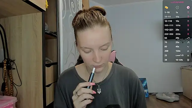 Mary Blu online show from 09-22-25, 08:16