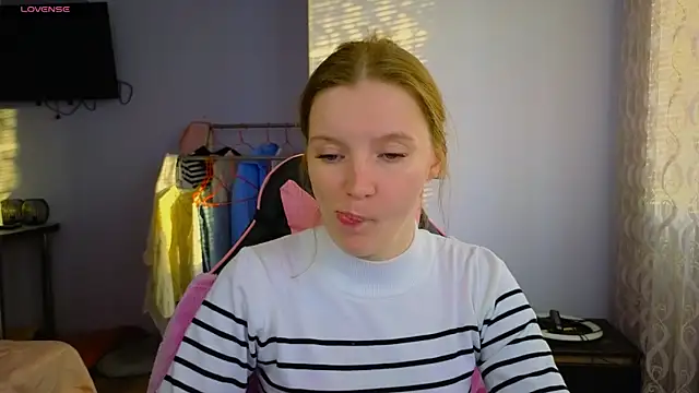 Mary Blu online show from 04-02-26, 04:10