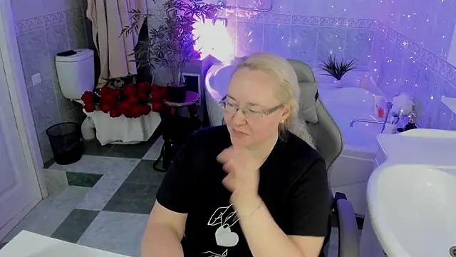 ViolaSmithh online show from 04-22-26, 09:44