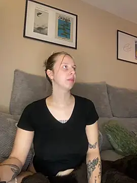 Snapshot of SecretLnkd chatting on 03-09-26, 09:41 SecretLnkd online show from 03-09-26, 09:41