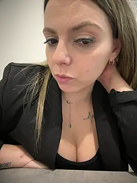 diavola bionda online show from 03-15-26, 01:55