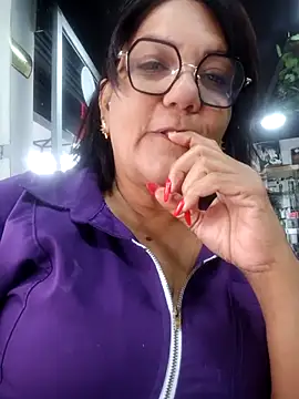 Snapshot of saraladys chatting on 04-28-26, 02:55 saraladys online show from 04-28-26, 02:55