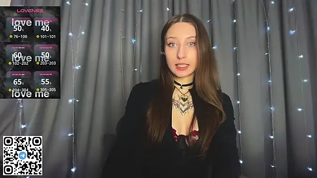 Emma Willson online show from 04-26-26, 12:03
