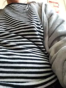 anayss17 online show from 04-08-26, 05:40