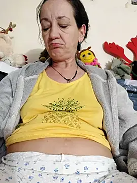 anayss17 online show from 04-10-26, 05:28