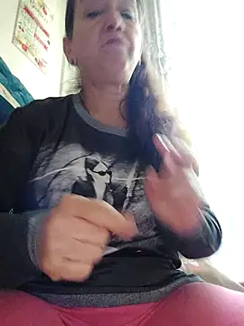 anayss17 online show from 04-29-26, 05:44