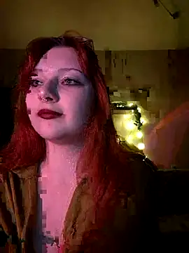 Snapshot of VelvetEve chatting on 03-08-26, 02:04 VelvetEve online show from 03-08-26, 02:04