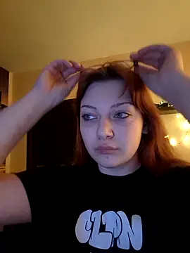 Snapshot of VelvetEve chatting on 03-09-26, 10:08 VelvetEve online show from 03-09-26, 10:08