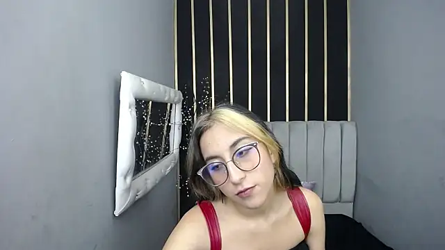 moon shut online show from 03-09-26, 12:20