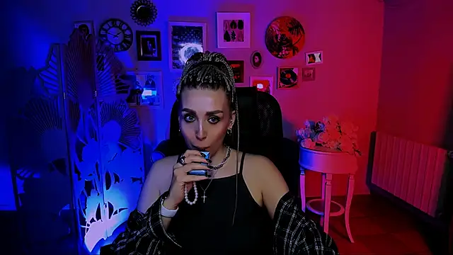 MonicaRiley online show from 04-20-26, 01:03