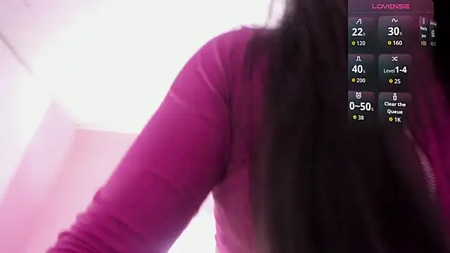 Emily Roussee online show from 04-23-26, 11:31