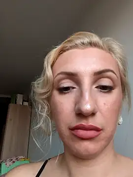 Snapshot of malinalli_a chatting on 03-04-26, 03:40 malinalli a online show from 03-04-26, 03:40