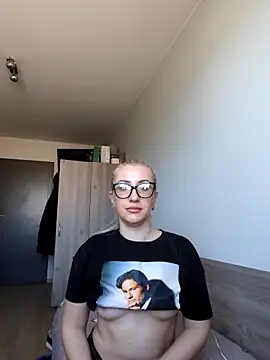 Snapshot of malinalli_a chatting on 03-05-26, 01:07 malinalli a online show from 03-05-26, 01:07