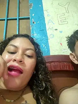 Elenmascarado1509 online show from 04-01-26, 02:01