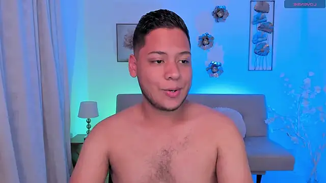 Akon 2XXX online show from 04-25-26, 12:46