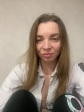 Luna2547 online show from 03-03-26, 08:48