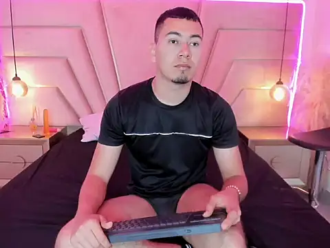 Max Huntter online show from 03-11-26, 12:16