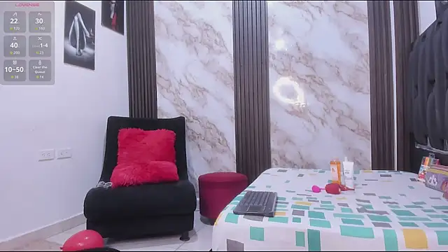 Nina vegas online show from 04-09-26, 02:22