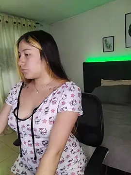 samanthachop online show from 04-25-26, 02:36