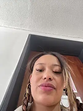 Baby Pink Love online show from 06-11-26, 06:06