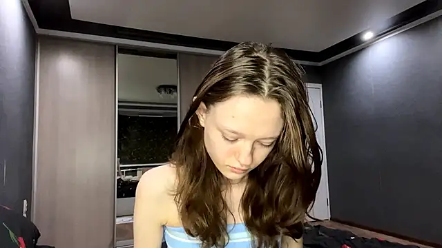 HousedMud online show from 04-21-26, 08:01