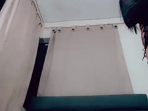 Lia Suares online show from 03-07-26, 03:25