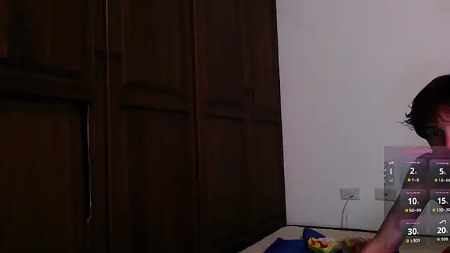 hot moons online show from 03-09-26, 06:06