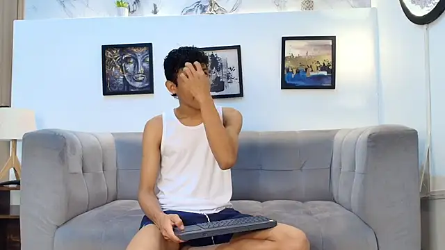 SKINNY BOYXXX online show from 03-26-26, 07:25