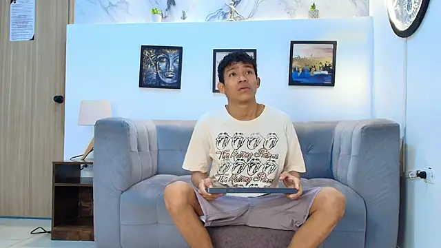 SKINNY BOYXXX online show from 03-28-26, 07:19