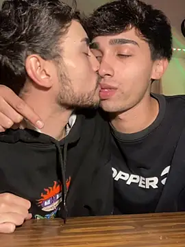 Lucasss2204 online show from 04-15-26, 03:02