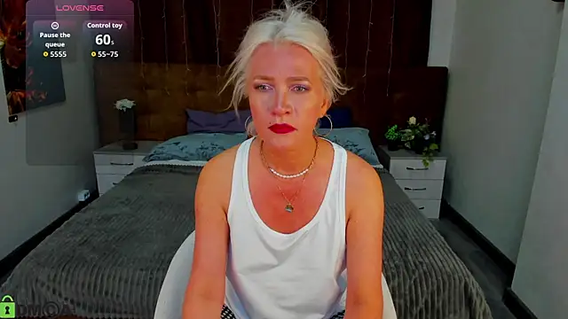 Ledi Luna online show from 04-28-26, 09:14