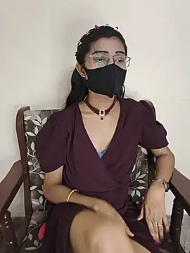 Snapshot of Rubina_69 chatting on 06-17-26, 08:32 Rubina 69 online show from 06-17-26, 08:32