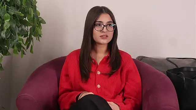 MagalyPigao online show from 03-12-26, 05:24