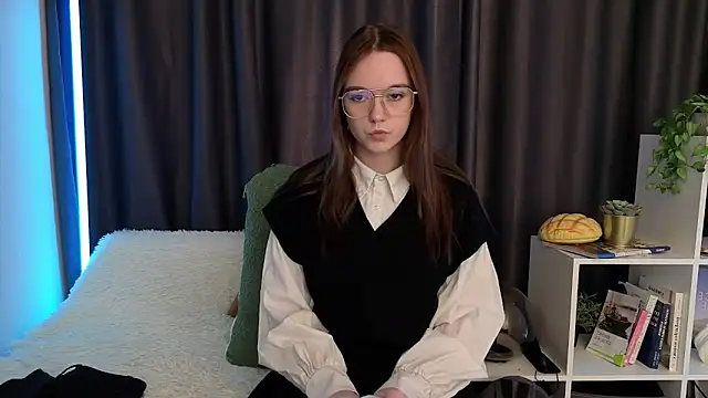 SunyLily online show from 03-20-26, 06:18