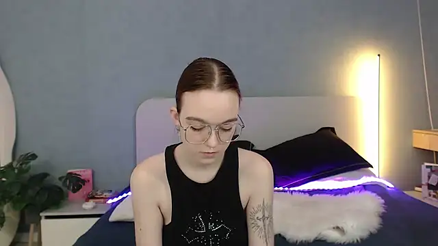 SunyLily online show from 03-29-26, 12:21