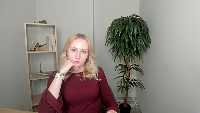 CatarinaGulla online show from 03-04-26, 09:15