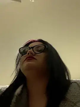 julietalovee online show from 04-18-26, 07:29