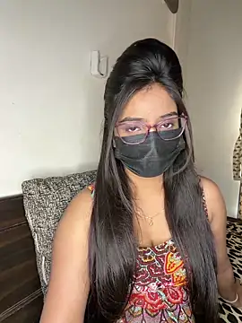 nikki catz online show from 04-24-26, 12:40