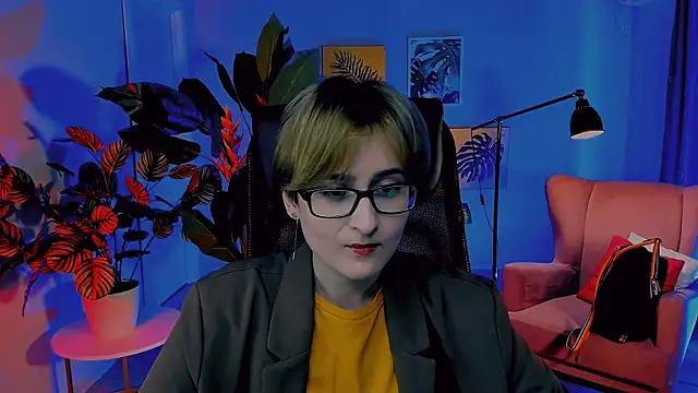 LixeLuna online show from 04-16-26, 06:25