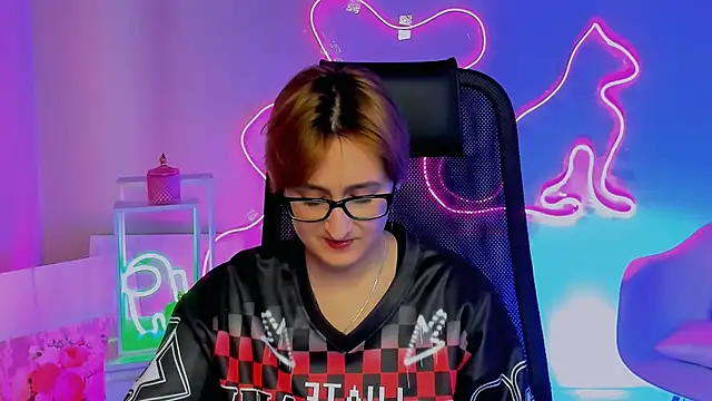 LixeLuna online show from 04-27-26, 06:44