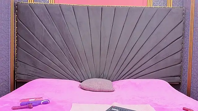 Kaely-Hot- online show from 03-12-26, 02:12