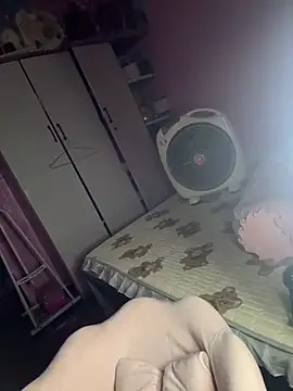 hot-cumplay online show from 04-24-26, 07:11