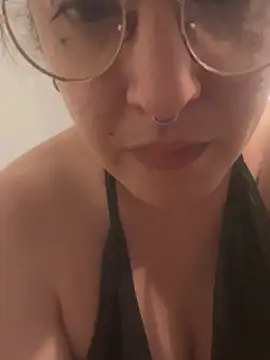 Xlilli69X online show from 04-26-26, 05:10