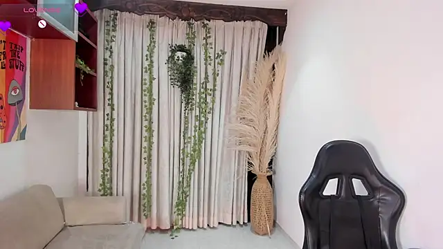 CristineRain online show from 04-23-26, 04:46