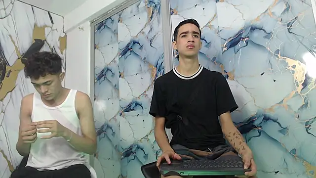 SKYN MAN online show from 04-24-26, 07:22