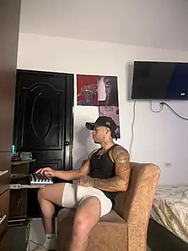 Kenny romano online show from 04-24-26, 06:43