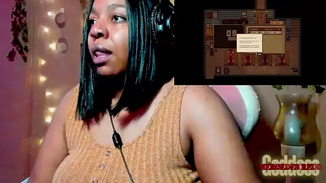 Snapshot of Goddess_MercedesRedd chatting on 06-15-26, 02:08 Goddess MercedesRedd online show from 06-15-26, 02:08
