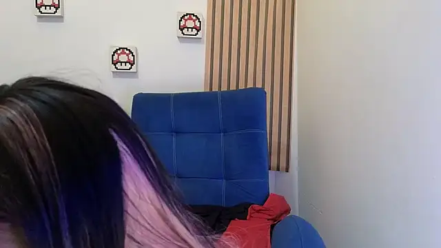 Caroline hernandes online show from 04-05-26, 12:46