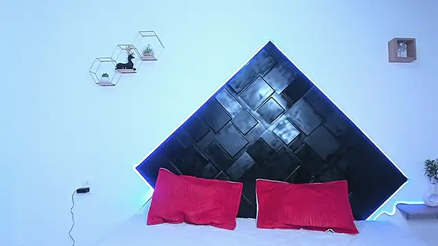 Snapshot of Dark_Valentino_ chatting on 03-10-26, 04:06 Dark Valentino online show from 03-10-26, 04:06